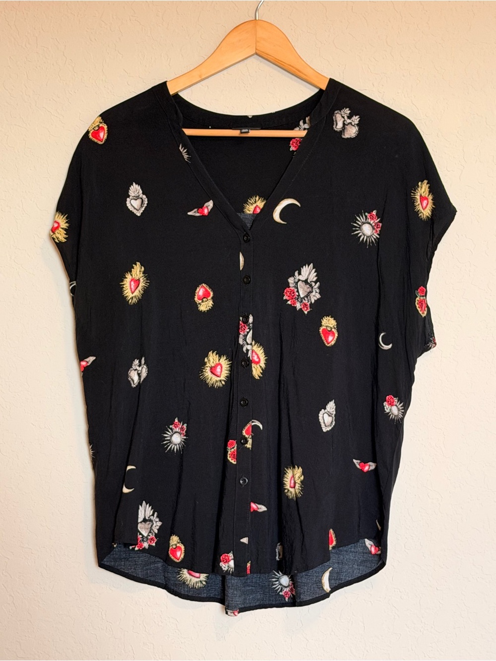 torrid Black Sacred Heart short sleeve Button-Front V-Neck Top with Red & Gold